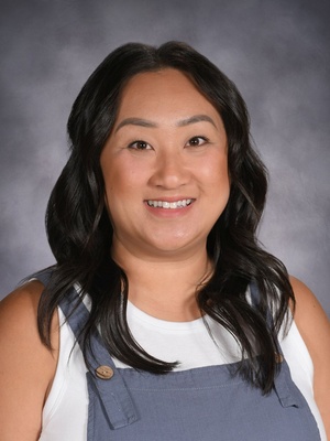 Image of Kelly Vang
